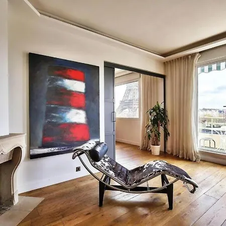 1618 - Amazing View Eiffel Tower Apartment *